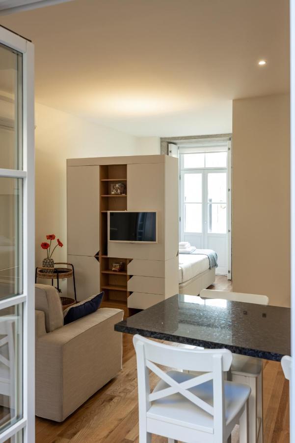 Bright With Terrace Apartment Porto
