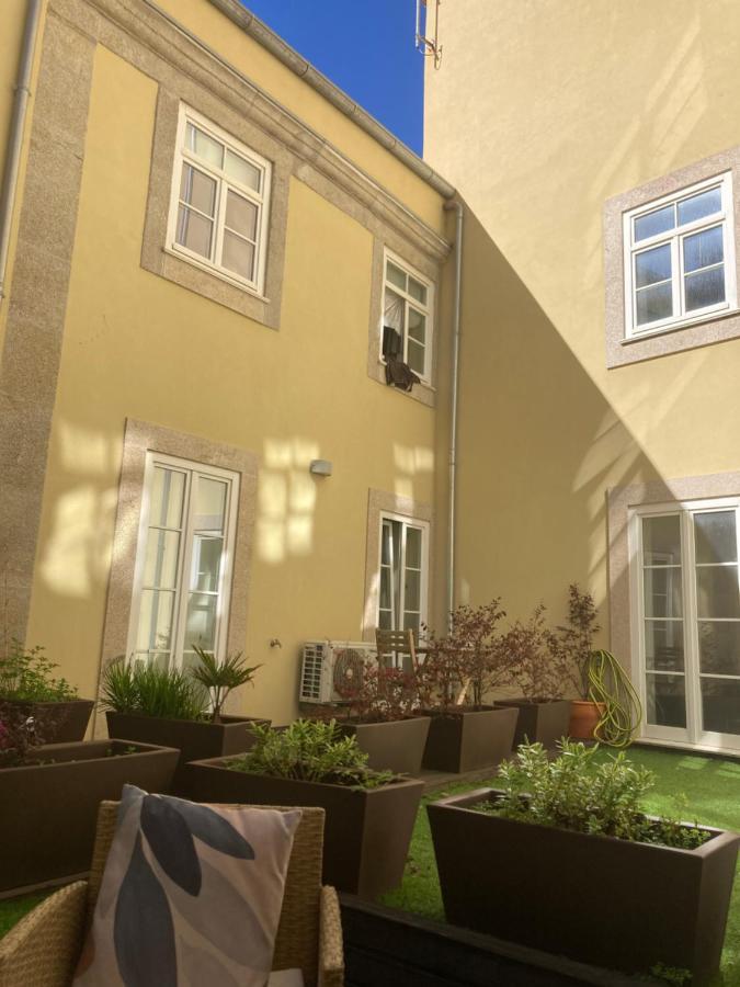 Bright With Terrace Apartment